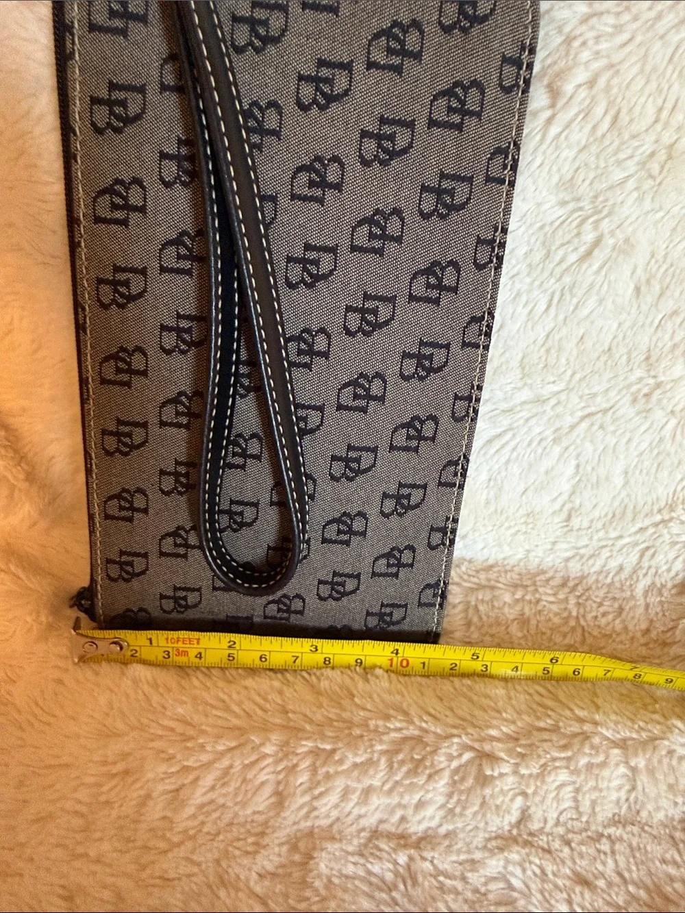 Dooney & Bourke Monogram Signature Wristlet Clutch Black Gray Canvas Leather